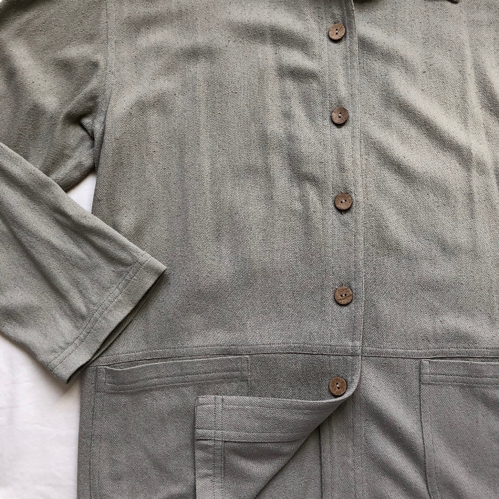 Lutar Women's 100% Silk Beige Green Botton Up Shirt Loose Top Blouse Jacket Sz S